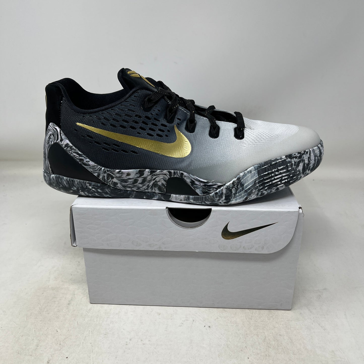 Nike Kobe 9 EM Low Mambacita (GS)
