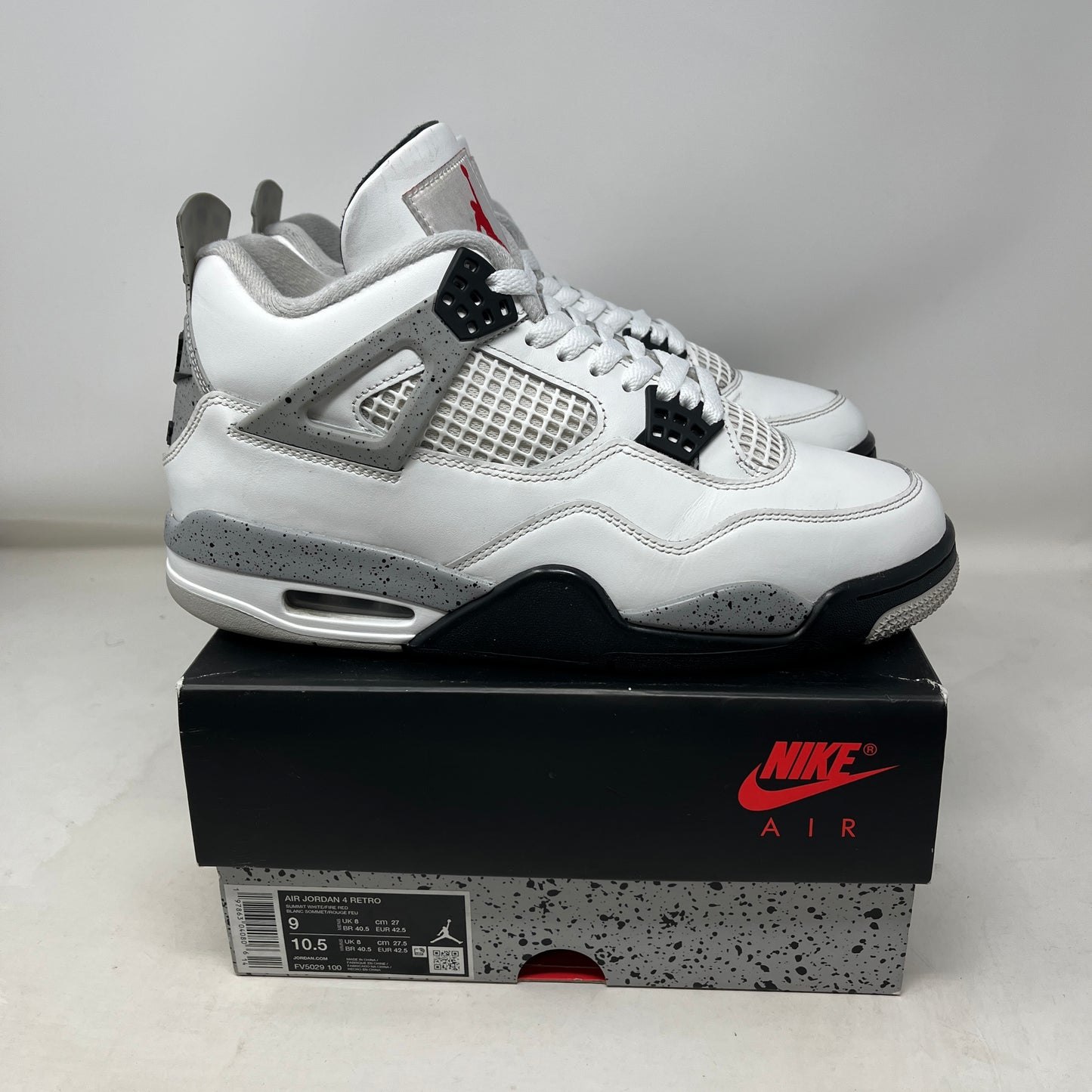 Jordan 4 Retro White Cement (2025) Used