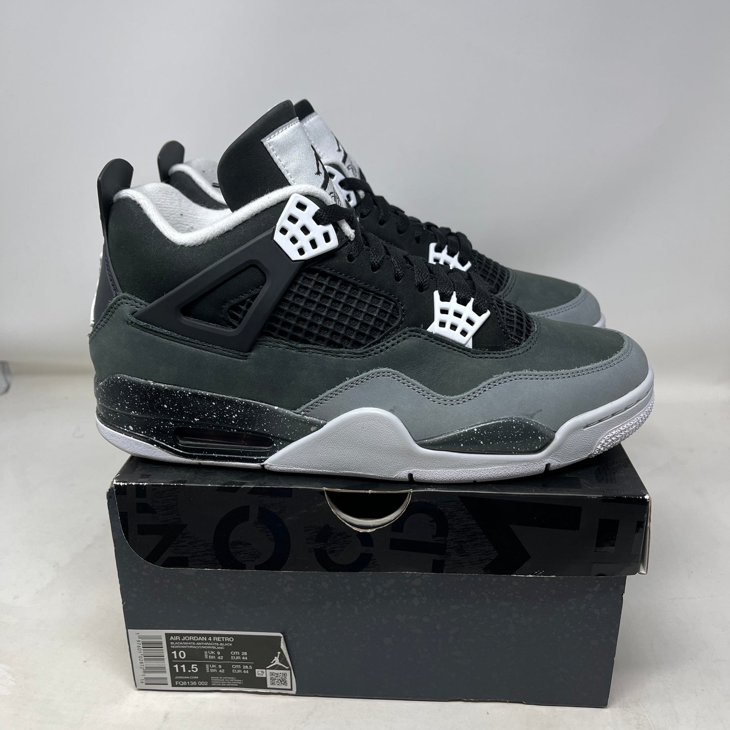 Jordan 4 Retro Fear (2024) Used