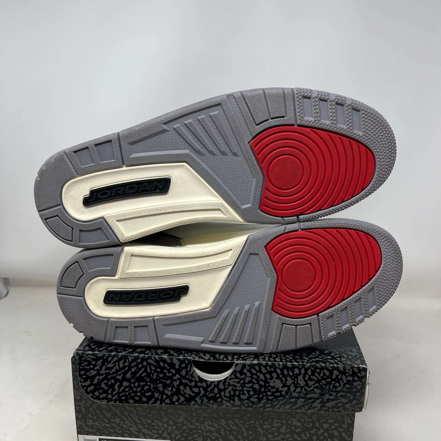 Jordan 3 Retro Cement Grey Used