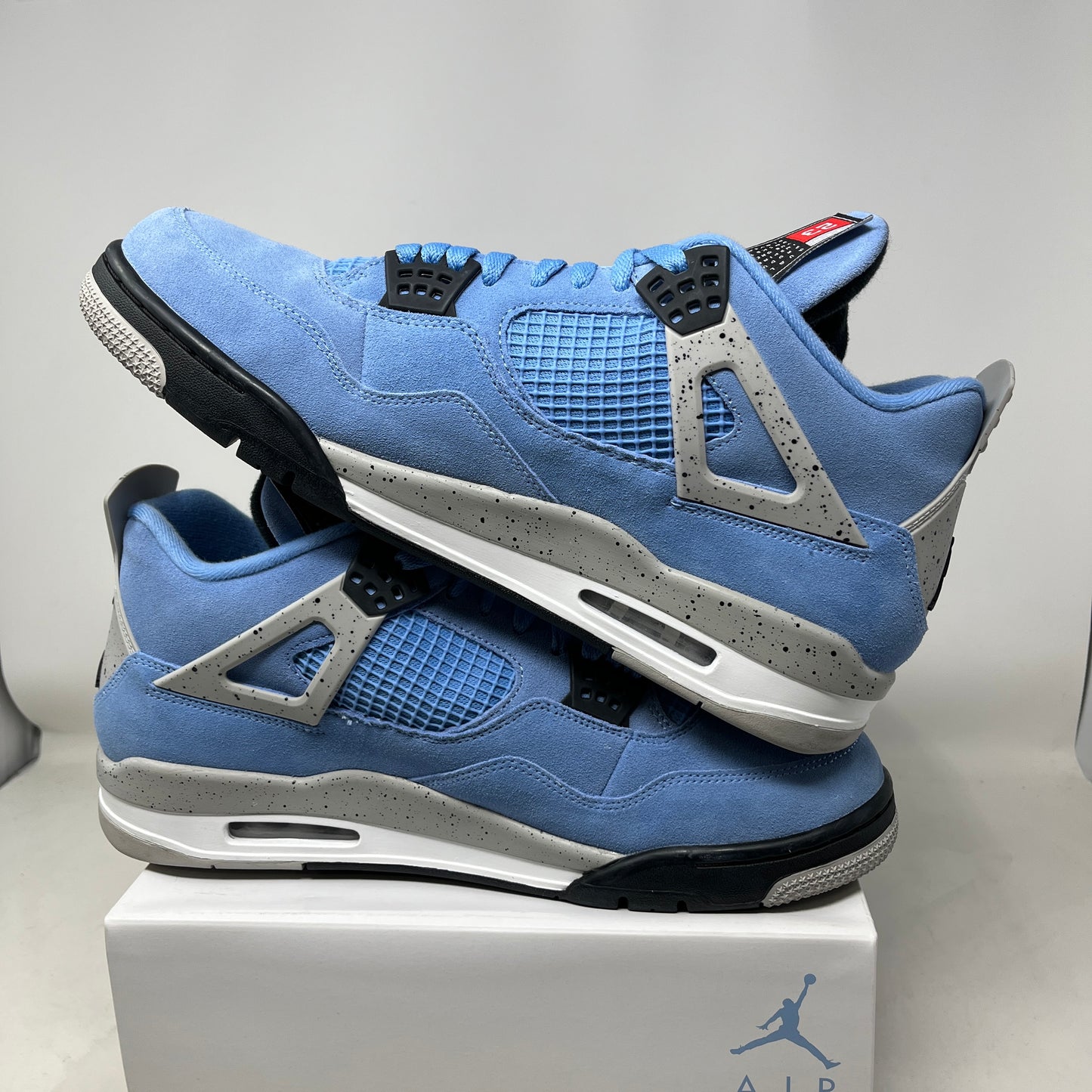 Jordan 4 Retro University Blue Used