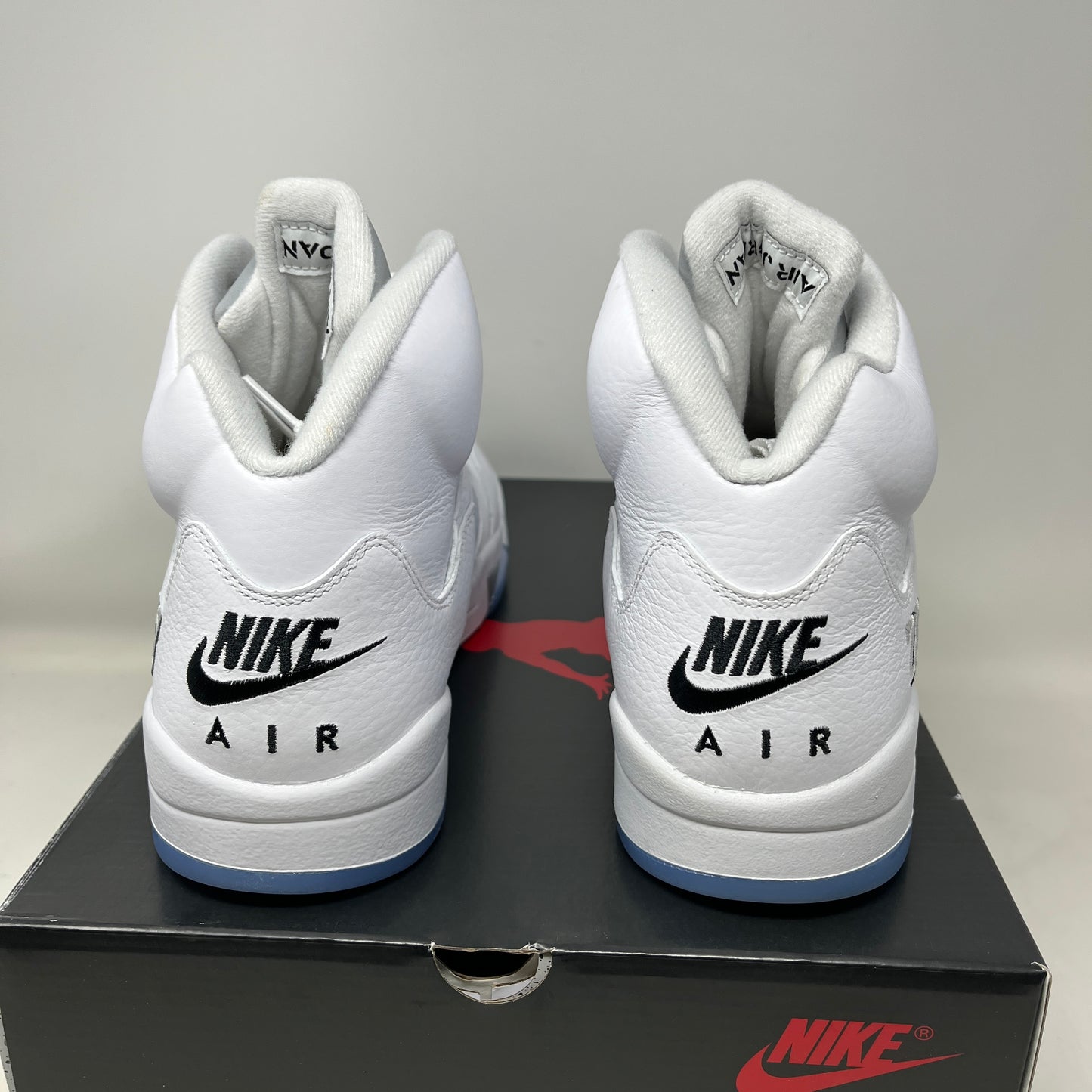 Jordan 5 Retro White Metallic (2026) Used