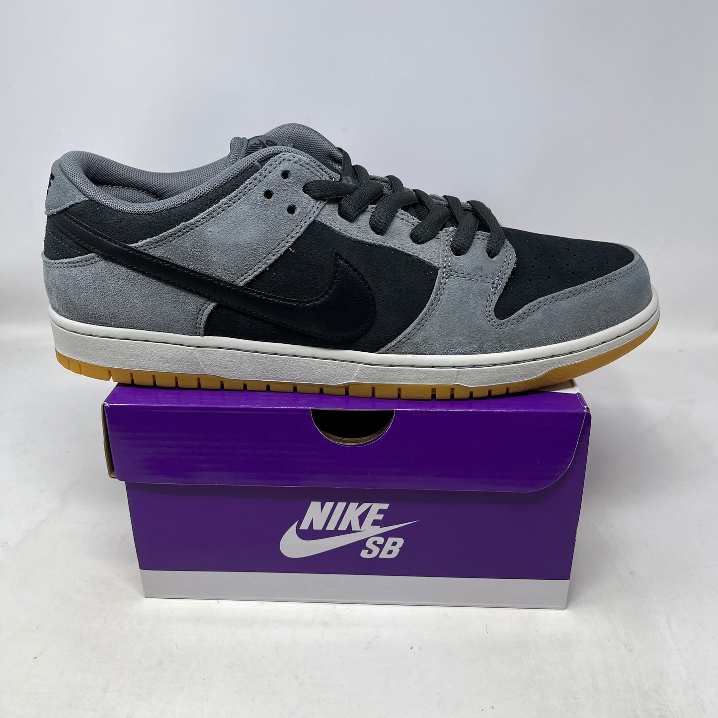 Nike SB Dunk Low Dark Smoke Grey