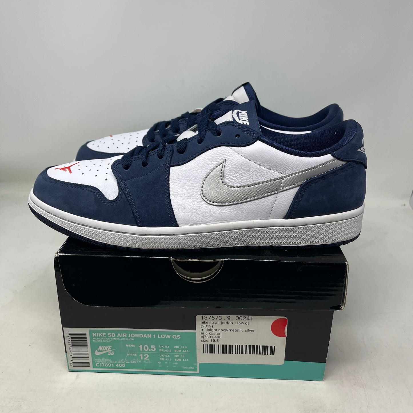 Jordan 1 Low SB Midnight Navy Used