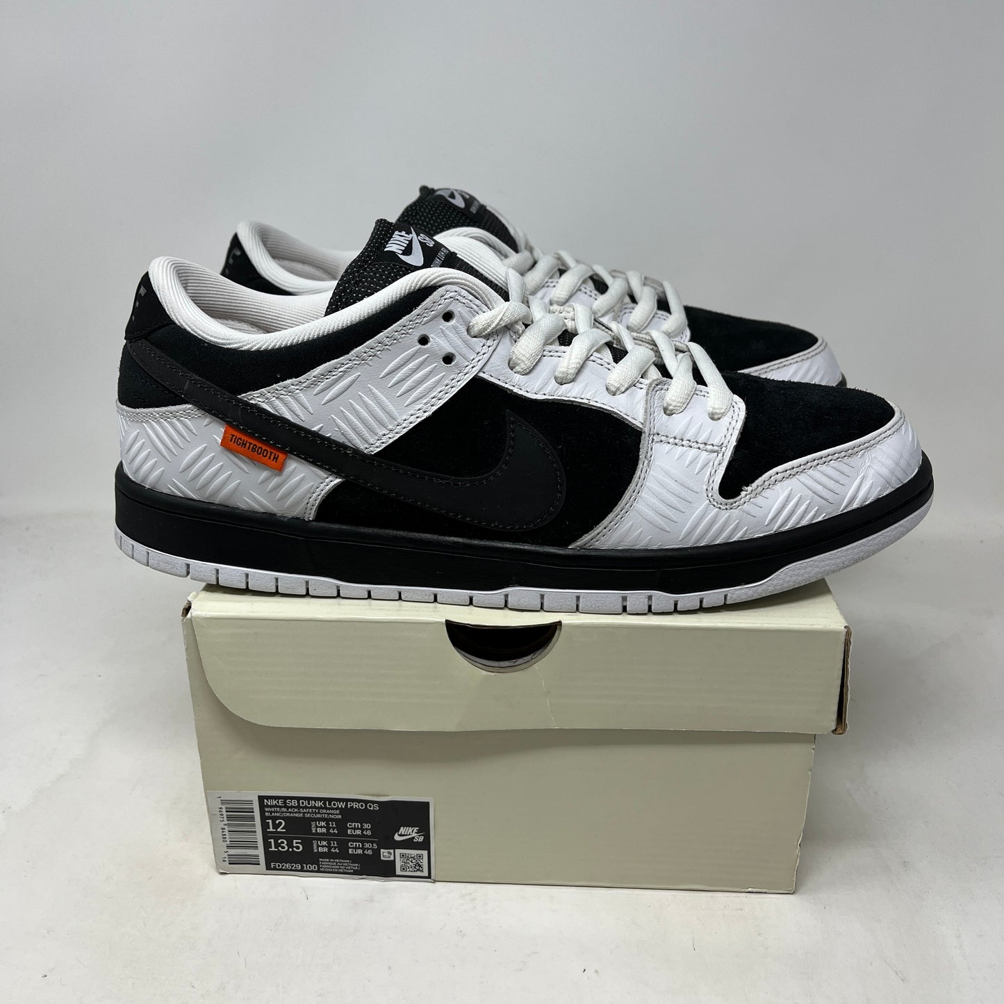 Nike SB Dunk Low TIGHTBOOTH Used