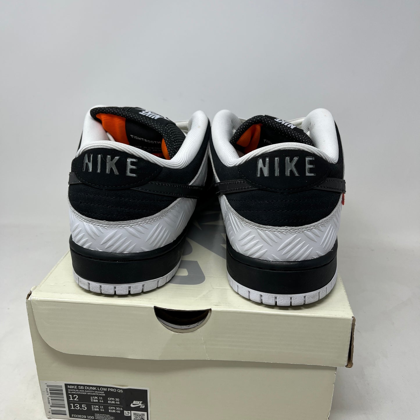 Nike SB Dunk Low TIGHTBOOTH Used