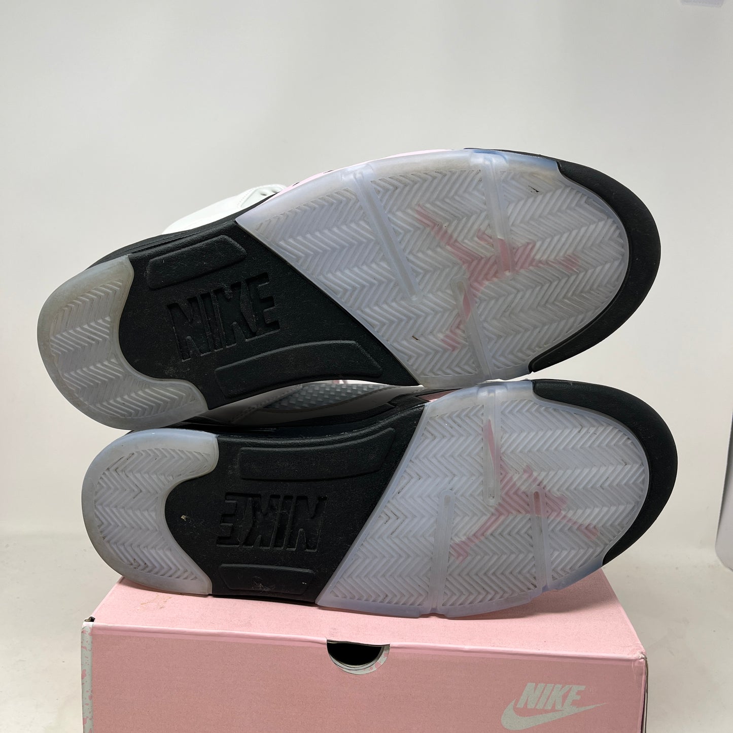 Jordan 5 Retro Medium Soft Pink Used