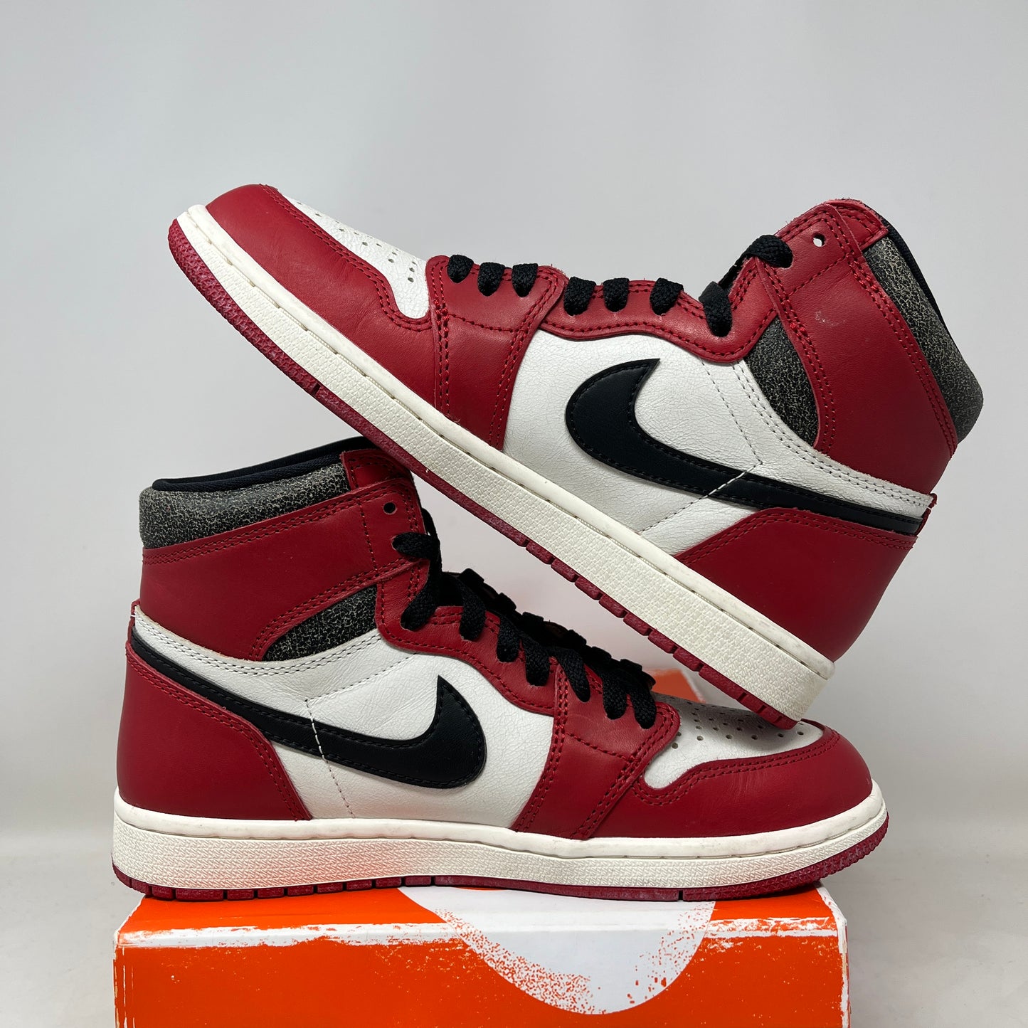 Jordan 1 Retro High OG Chicago Lost and Found Used