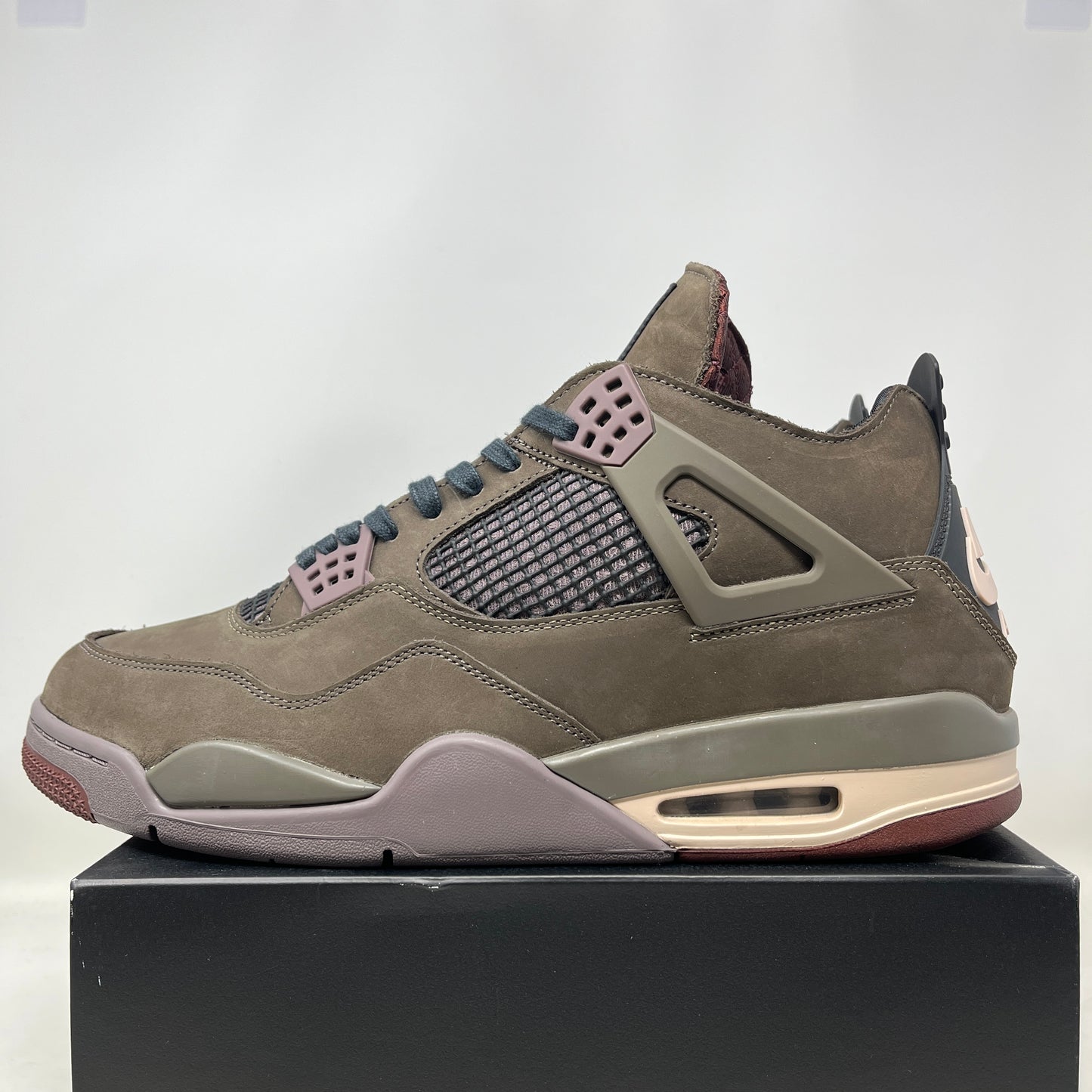 Jordan 4 Retro SP A Ma Maniére Dark Mocha Used