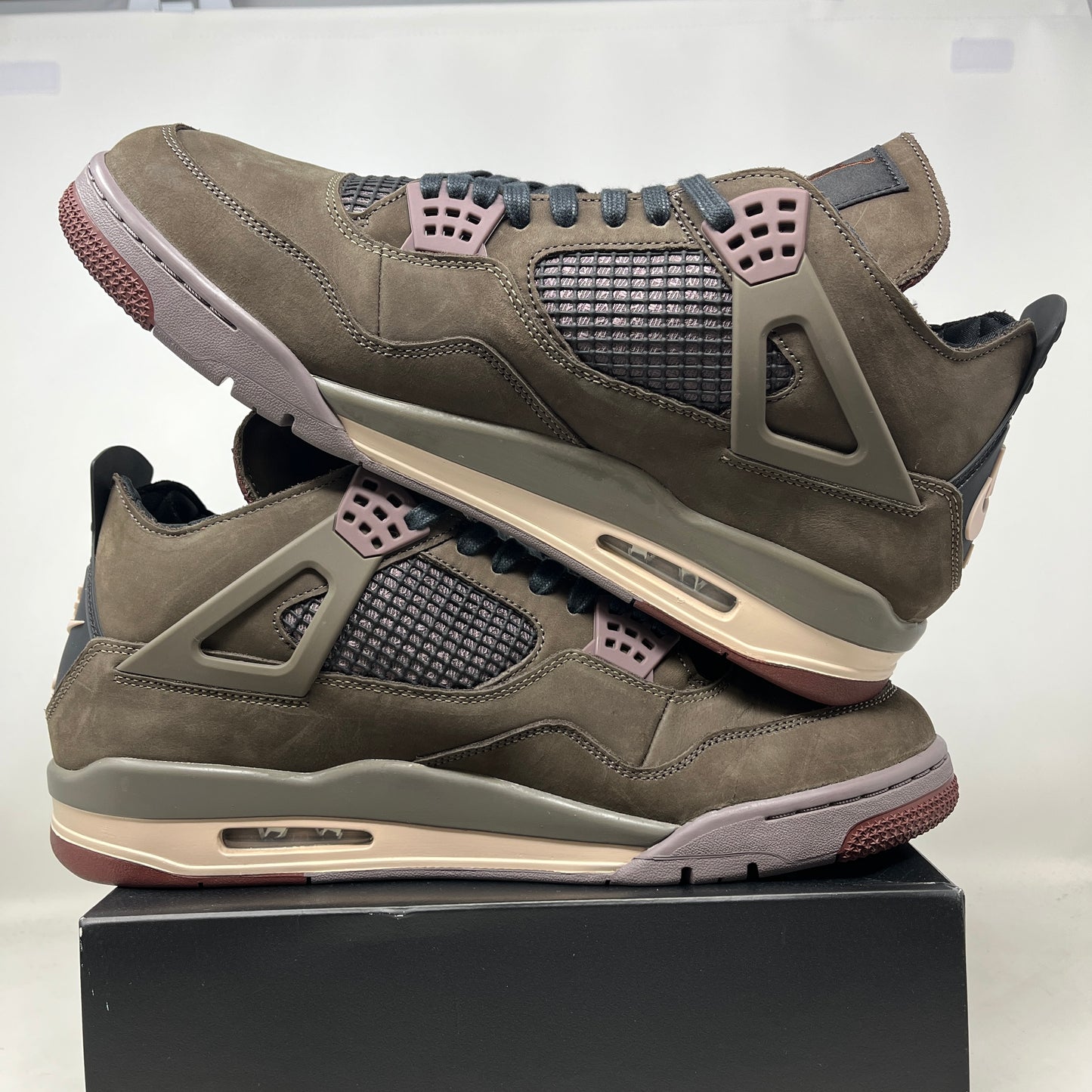Jordan 4 Retro SP A Ma Maniére Dark Mocha Used
