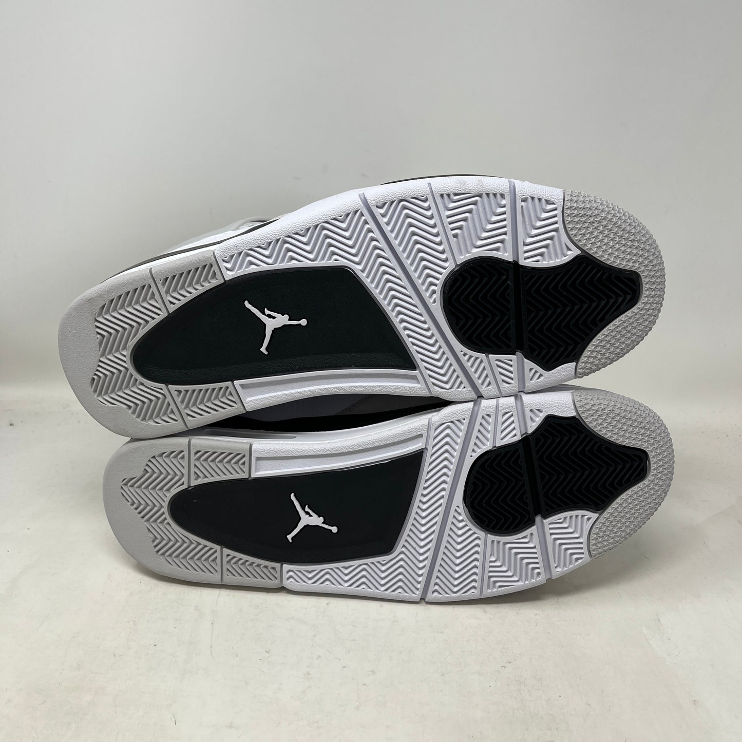 Jordan 4 Retro Military Black (No Box)