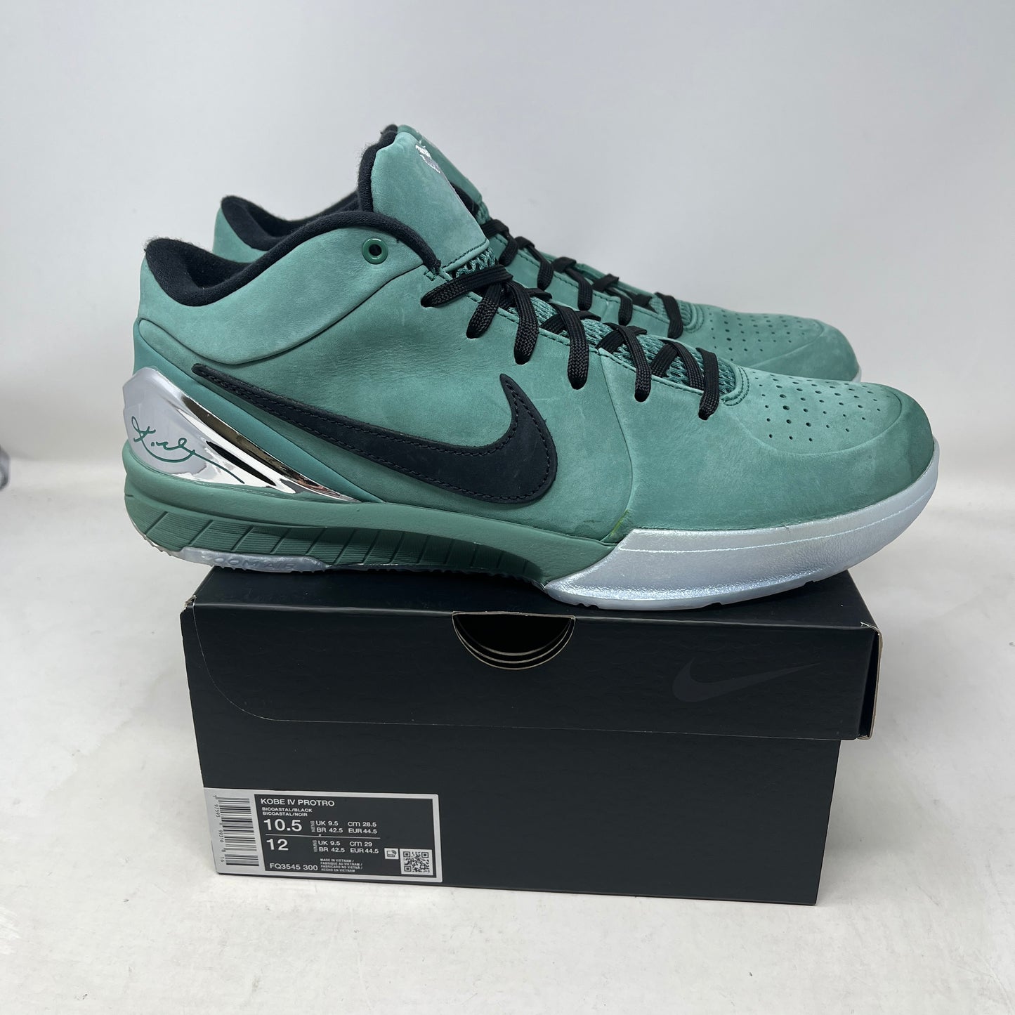 Nike Kobe 4 Protro Girl Dad Used