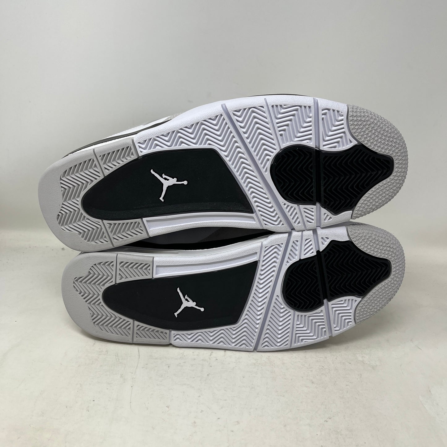 Jordan 4 Retro Military Black (No Box)