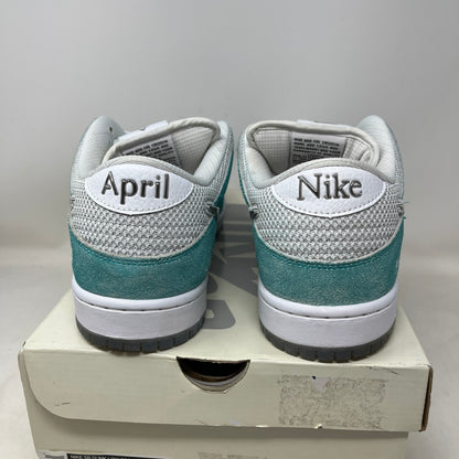 Nike SB Dunk Low April Skateboards Used