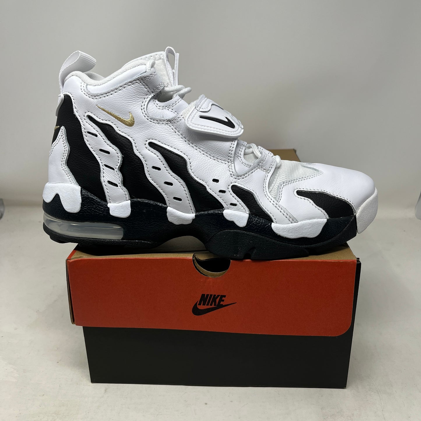 Nike Air DT Max '96 Colorado Away White Black