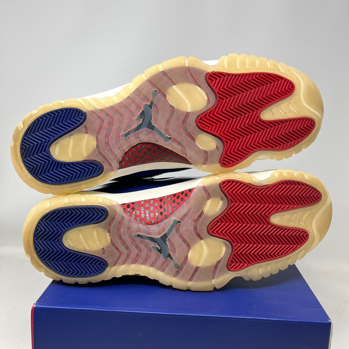 Jordan 11 Retro Rare Air Used