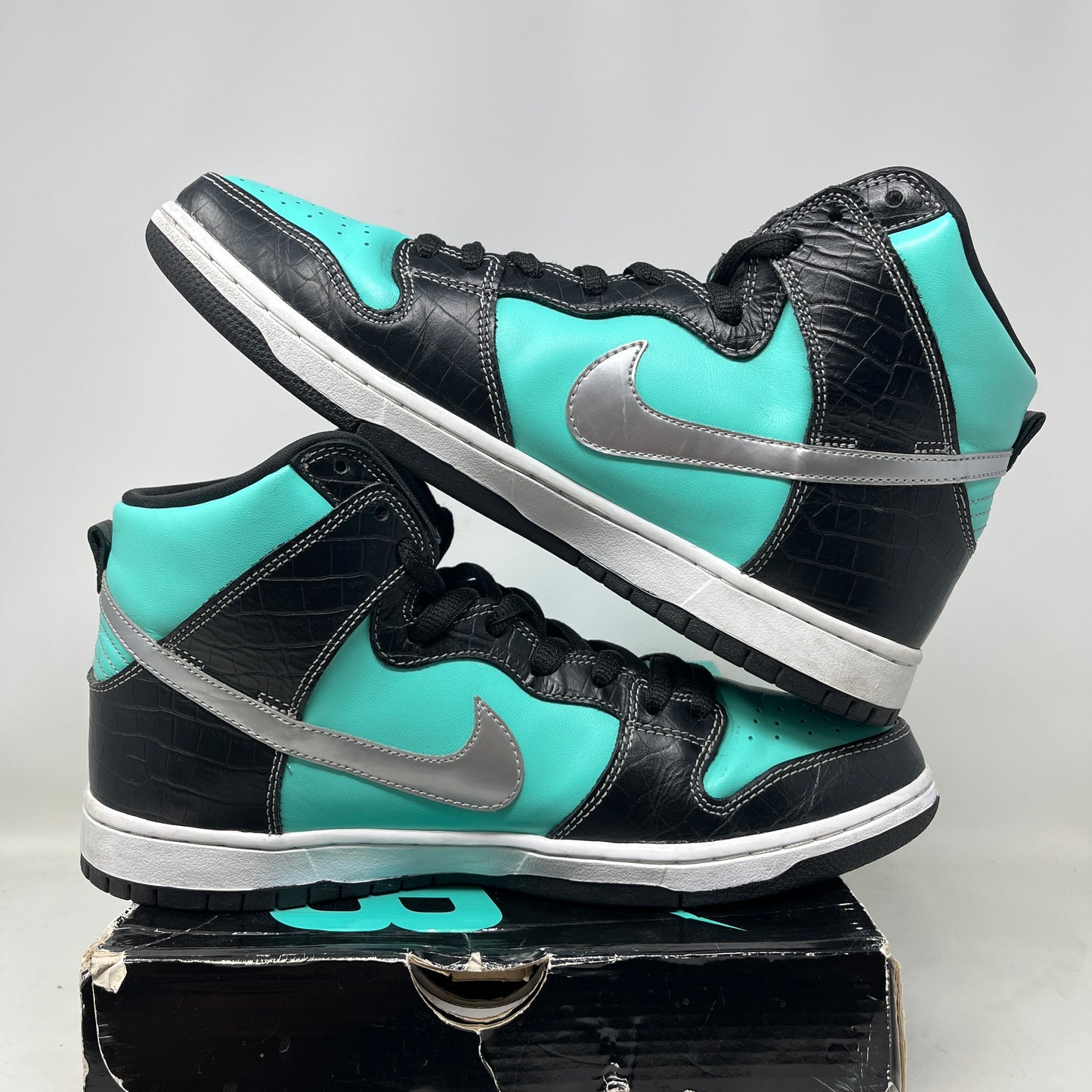 Nike SB Dunk High Diamond Supply Co. Used