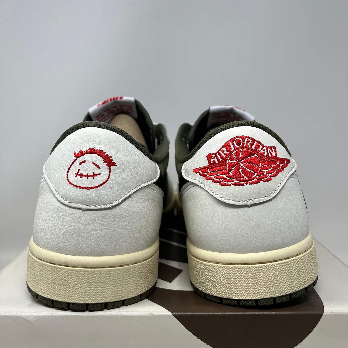 Jordan 1 Retro Low OG SP Travis Scott Medium Olive Used