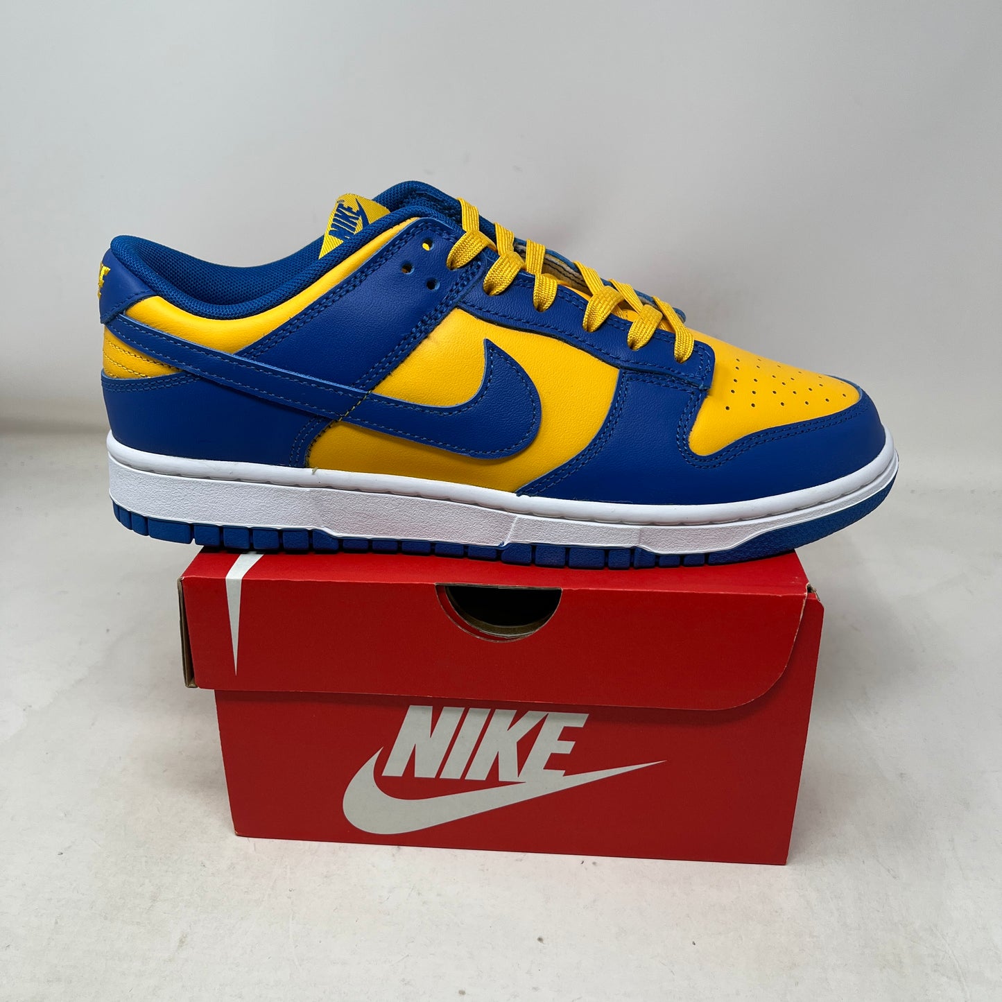 Nike Dunk Low UCLA