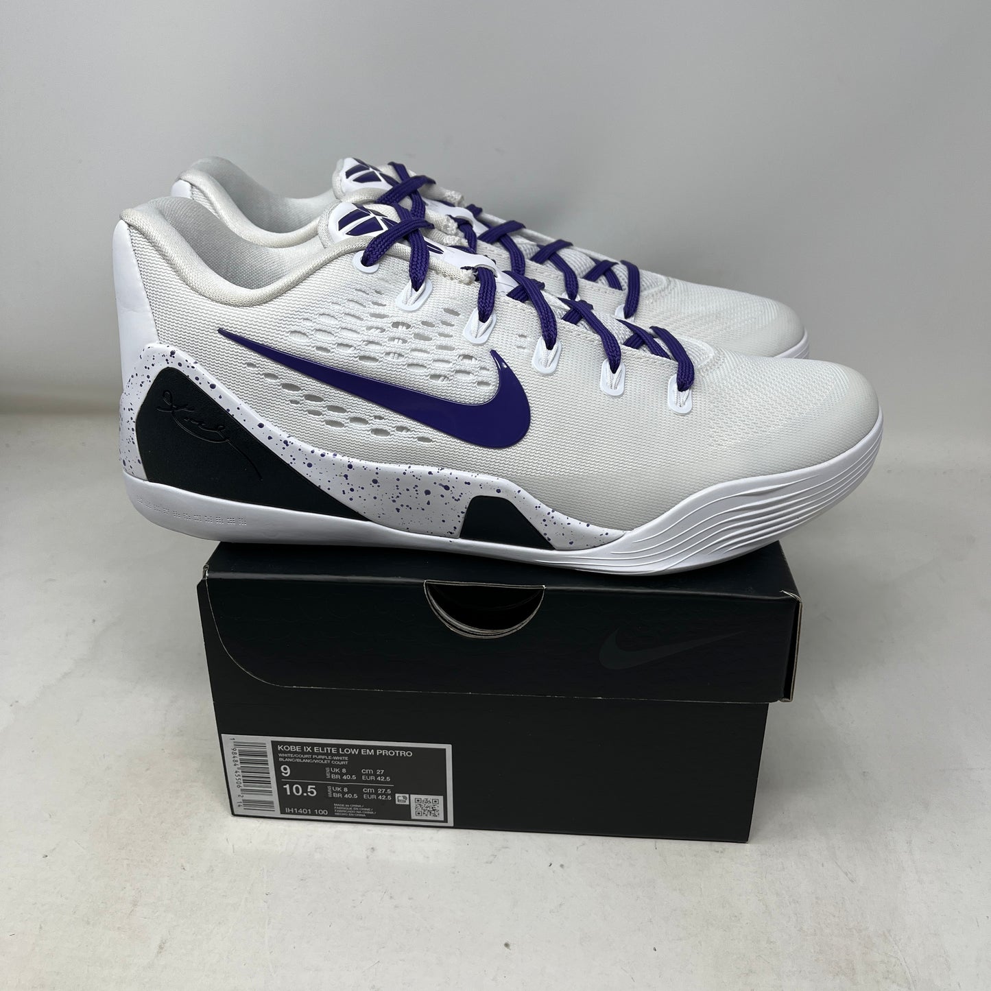 Nike Kobe 9 Elite Low EM Protro White Court Purple Used