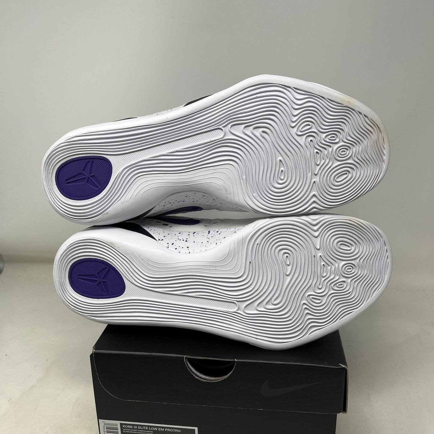 Nike Kobe 9 Elite Low EM Protro White Court Purple Used