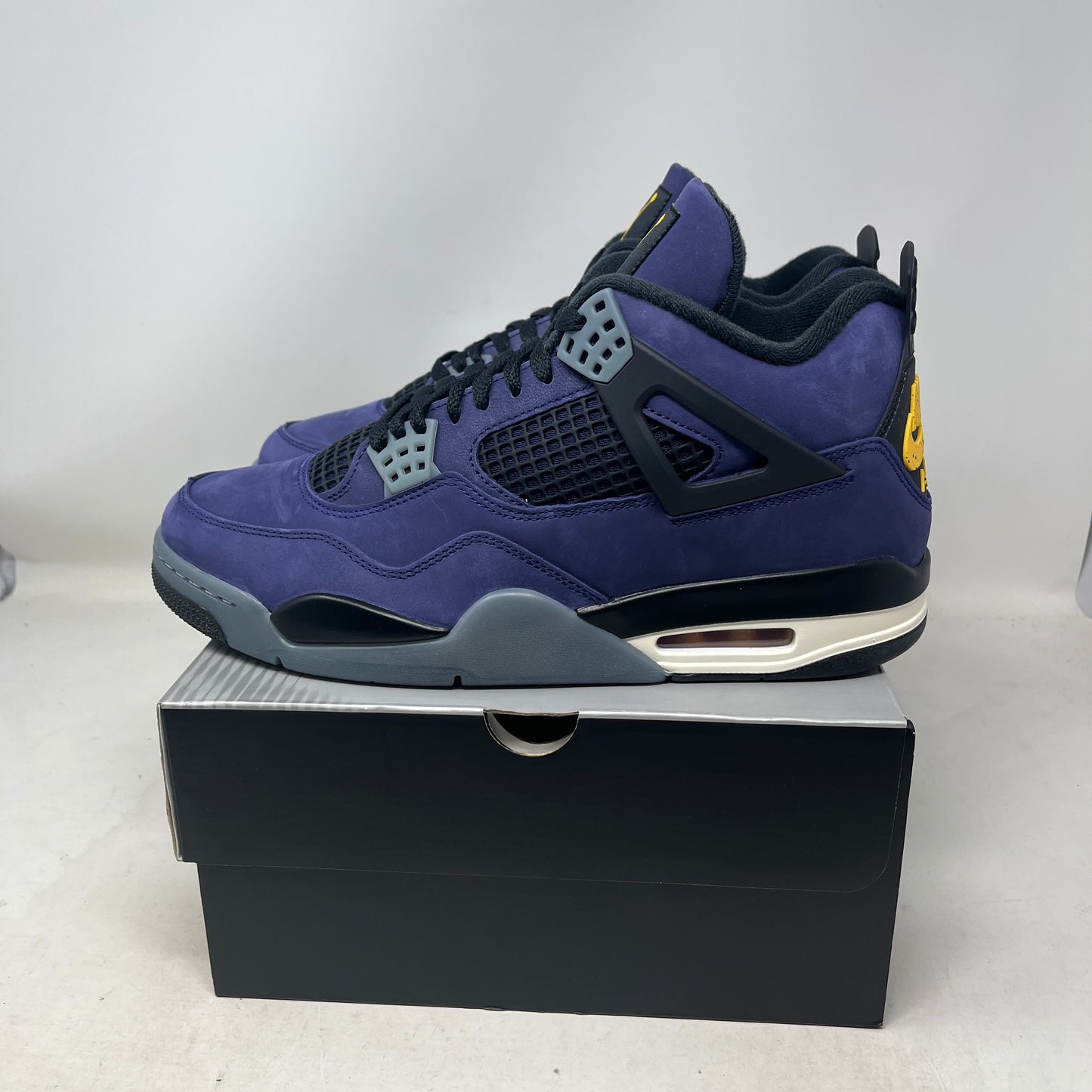 Jordan 4 Retro Lakers Used (Replacement Box)