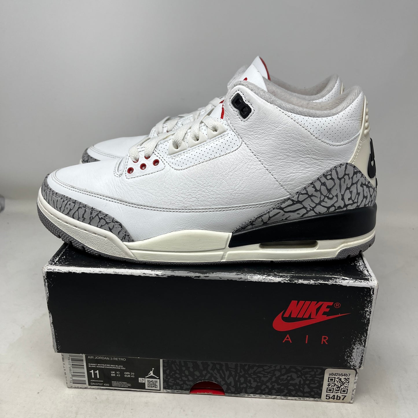 Jordan 3 Retro White Cement Reimagined Used
