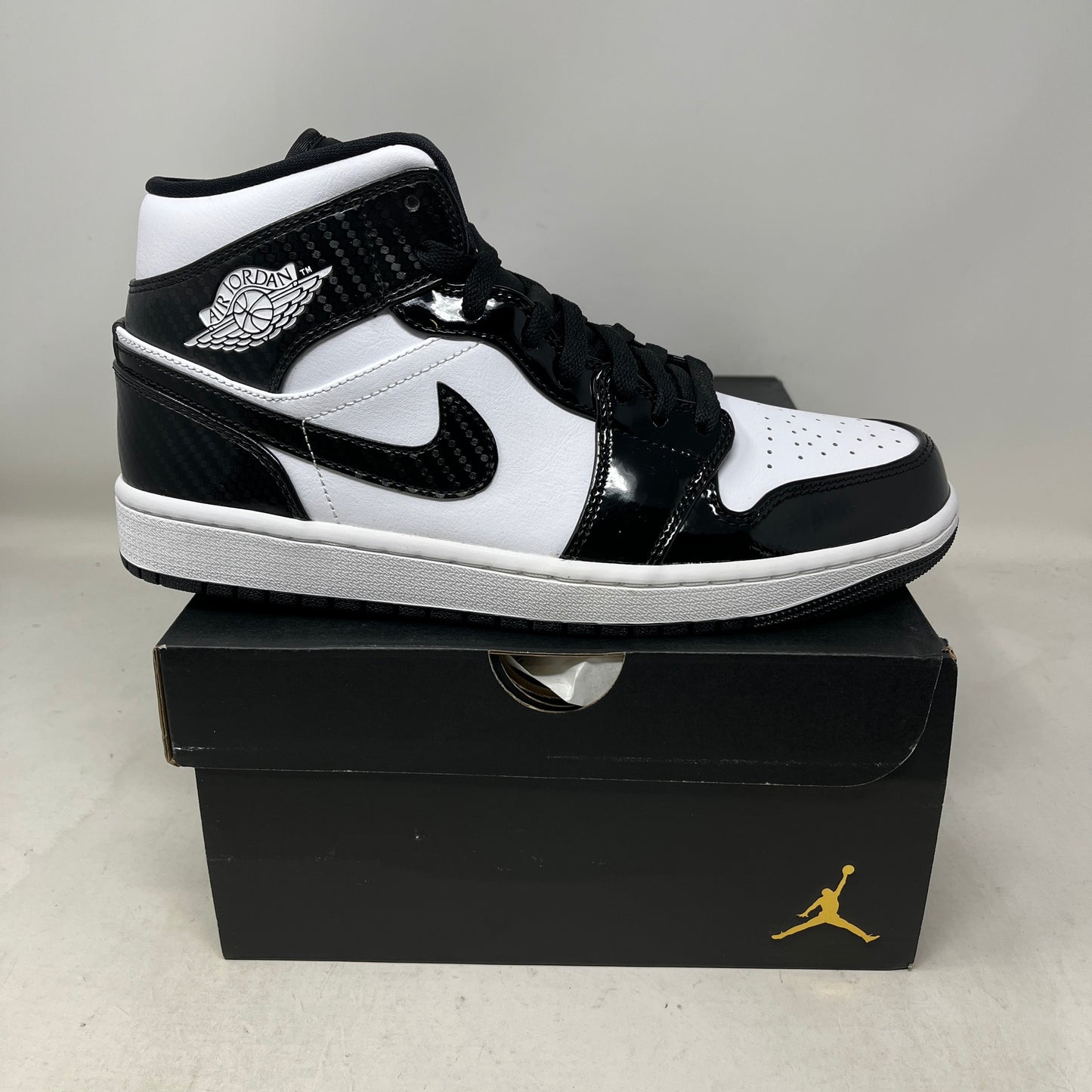 Jordan 1 Mid Carbon Fiber
