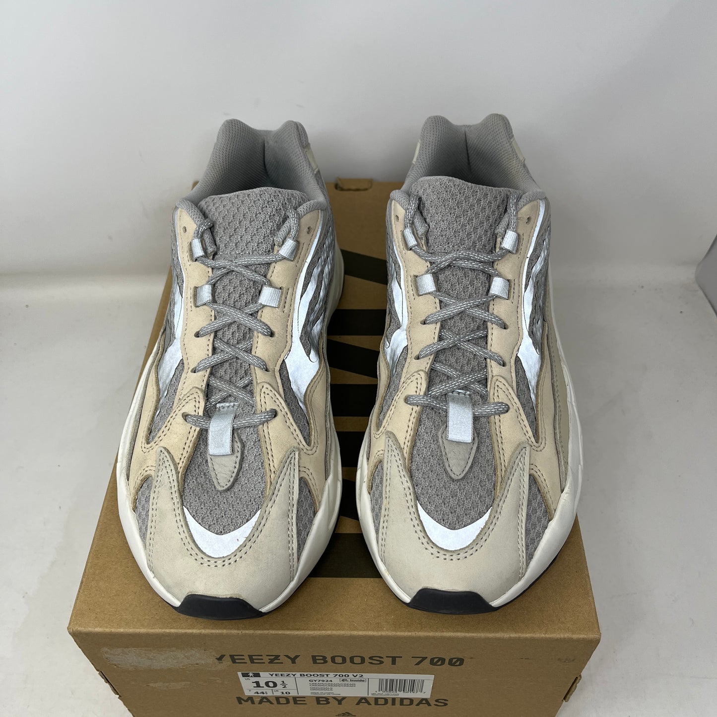 adidas Yeezy Boost 700 V2 Cream Used