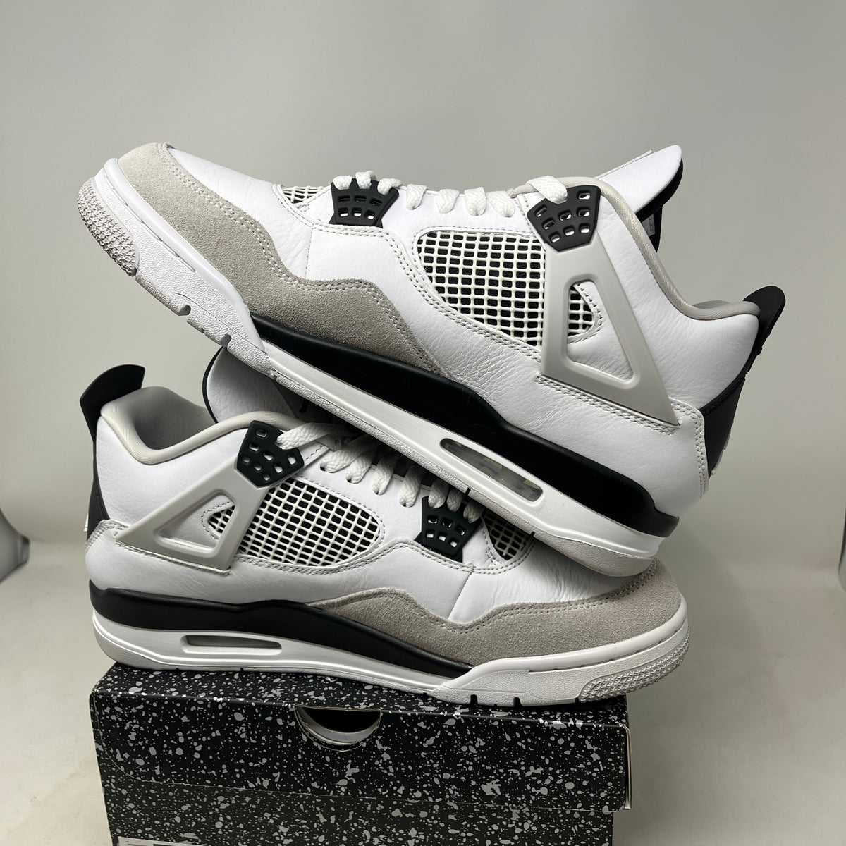 Jordan 4 Retro Military Black Used