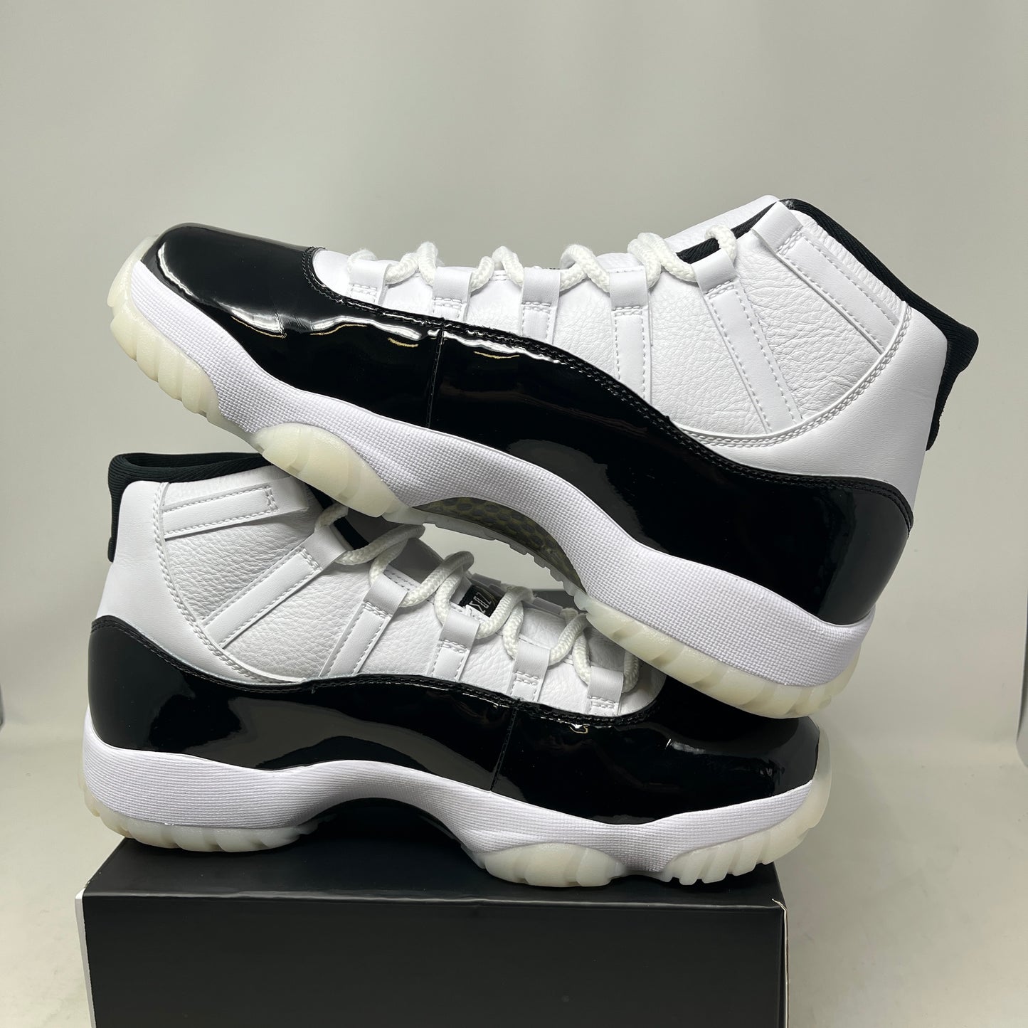 Jordan 11 Retro DMP Gratitude (2023) Used