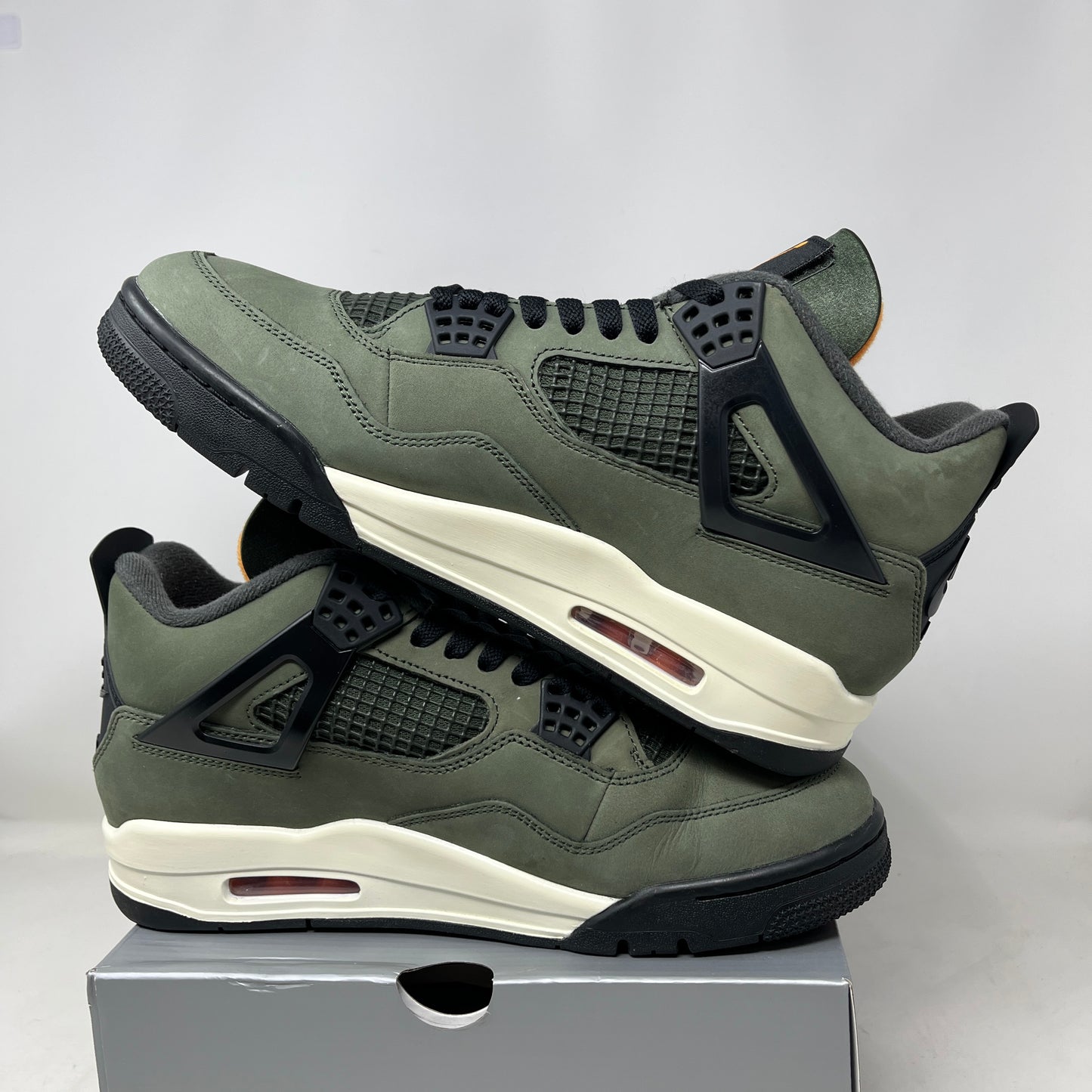 Jordan 4 Retro OG SP Undefeated (2025) Used