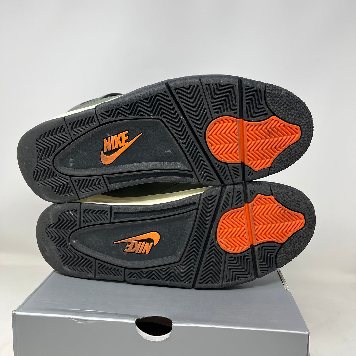 Jordan 4 Retro OG SP Undefeated (2025) Used