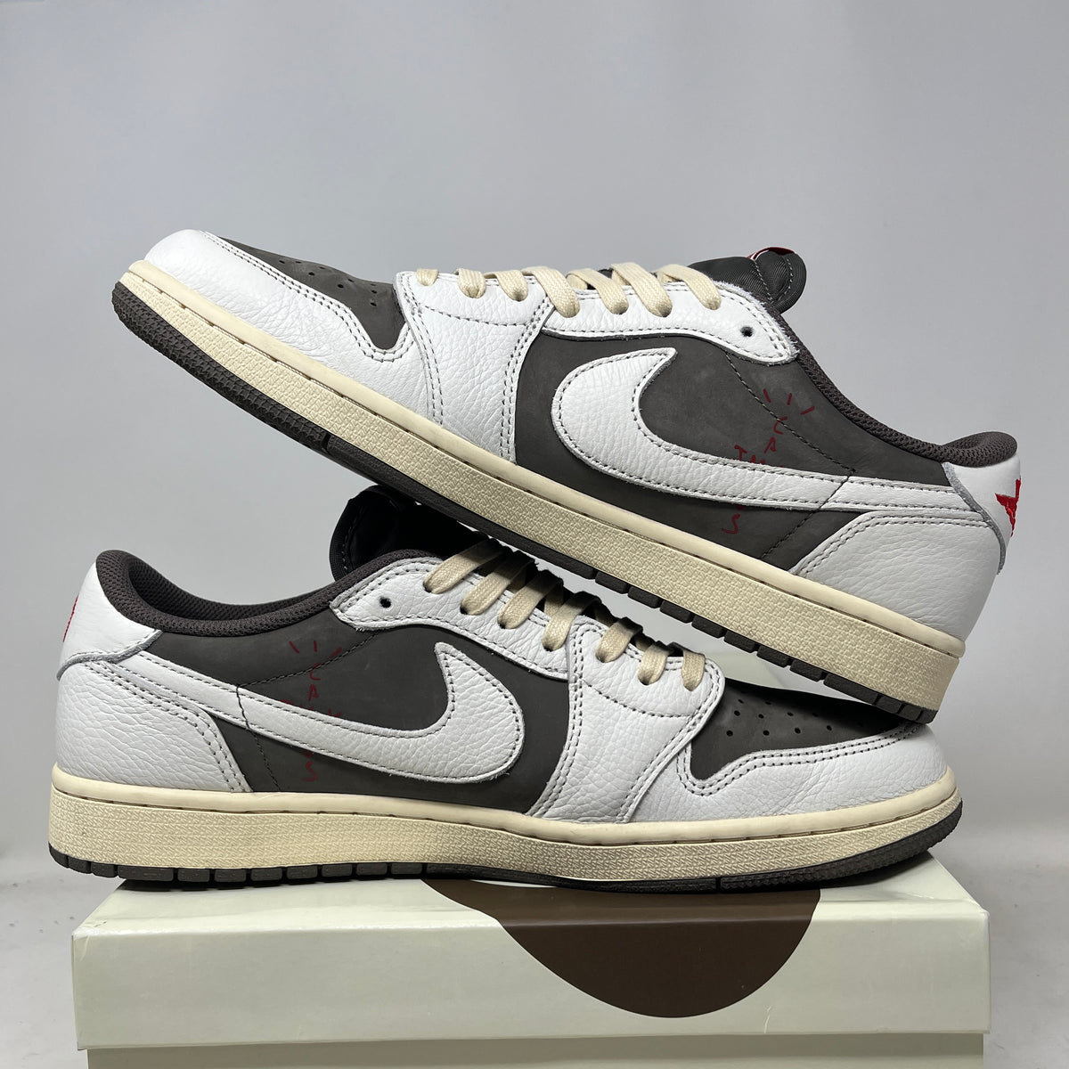 Jordan 1 Retro Low OG SP Travis Scott Reverse Mocha Used