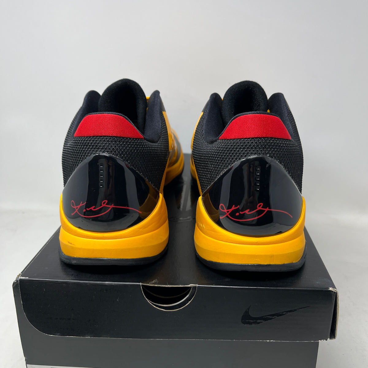 Nike Kobe 5 Protro Bruce Lee Used
