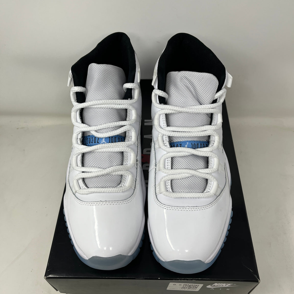 Jordan 11 Retro Legend Blue (2024)