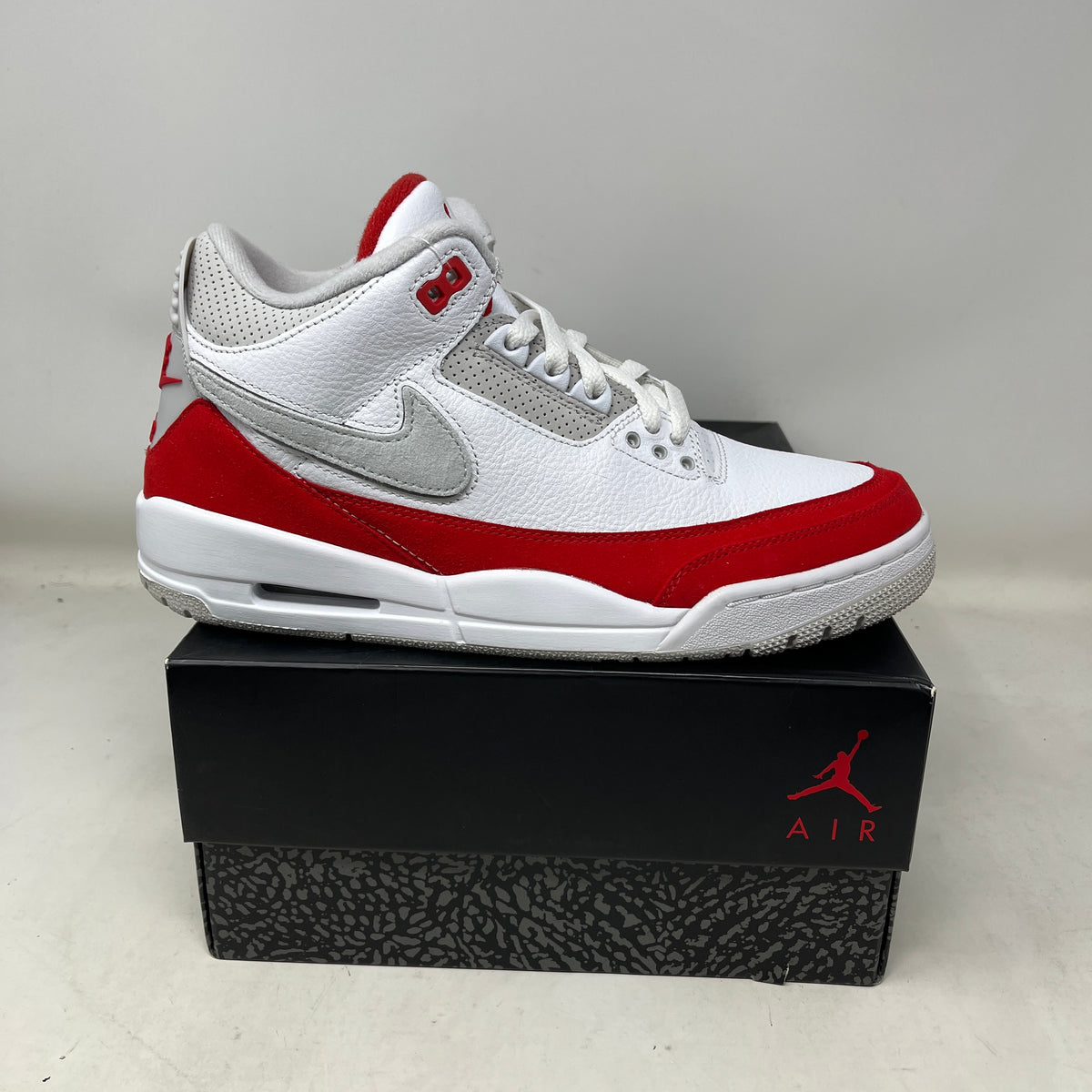 Jordan 3 Retro Tinker White University Red